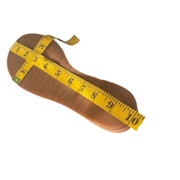 Kenneth Cole New York Tan Sandals with Modern Cut-Out Design - Picture 10 of 10